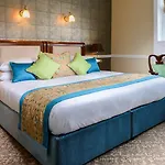 Benners Hotel