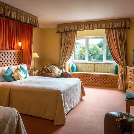 فندق Benners 3*
